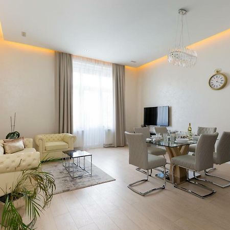Grand Designer Dream Home In The Center W 3Br/3Bath Budapest Kültér fotó