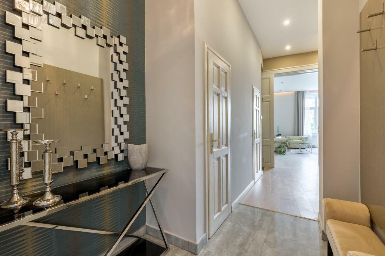 Grand Designer Dream Home In The Center W 3Br/3Bath Budapest Kültér fotó