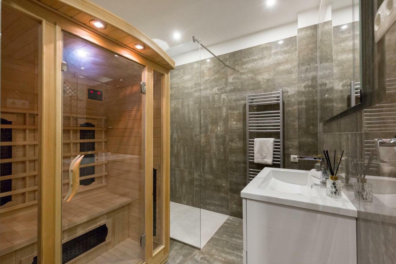 Grand Designer Dream Home In The Center W 3Br/3Bath Budapest Kültér fotó