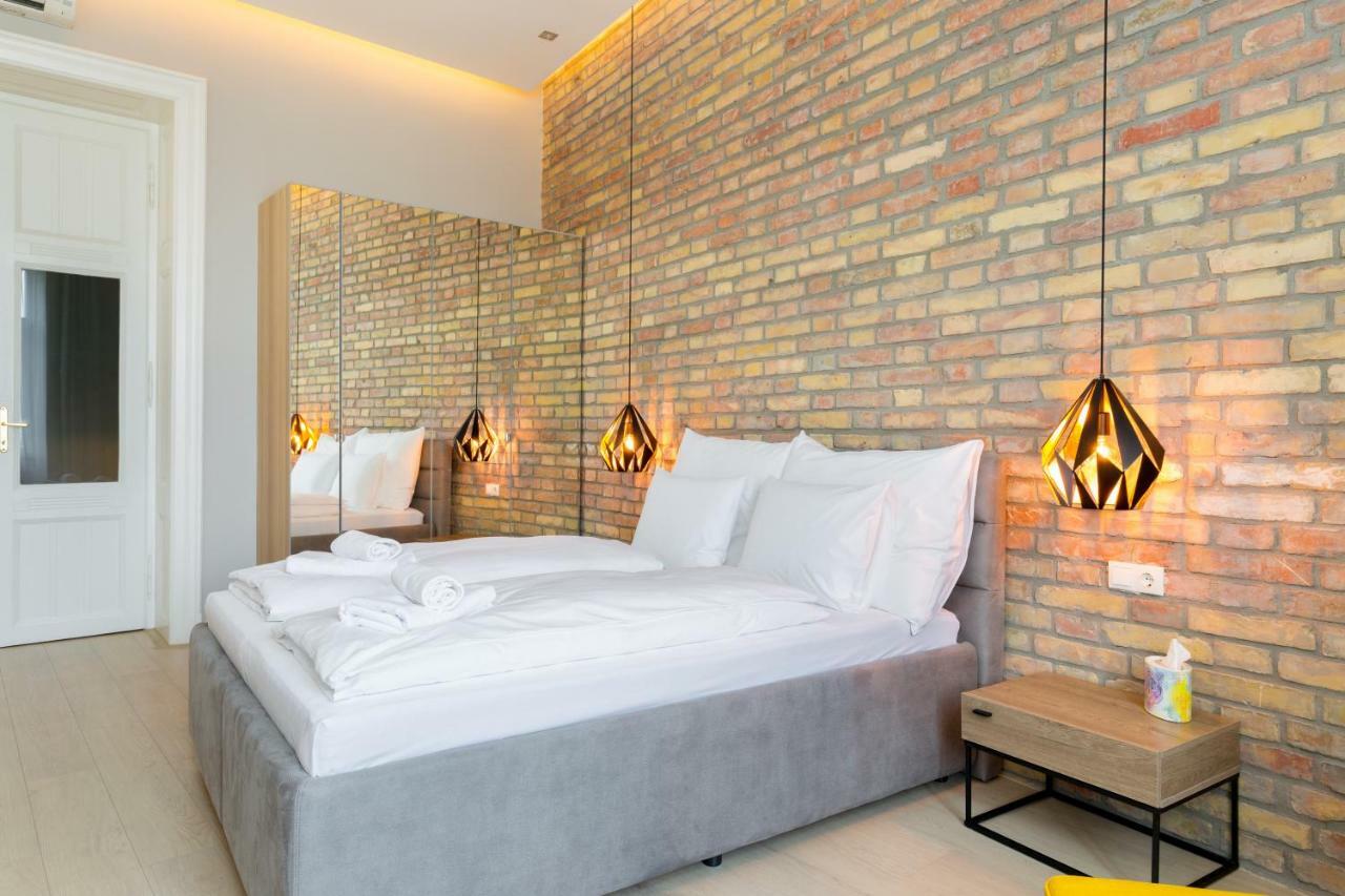 Grand Designer Dream Home In The Center W 3Br/3Bath Budapest Kültér fotó