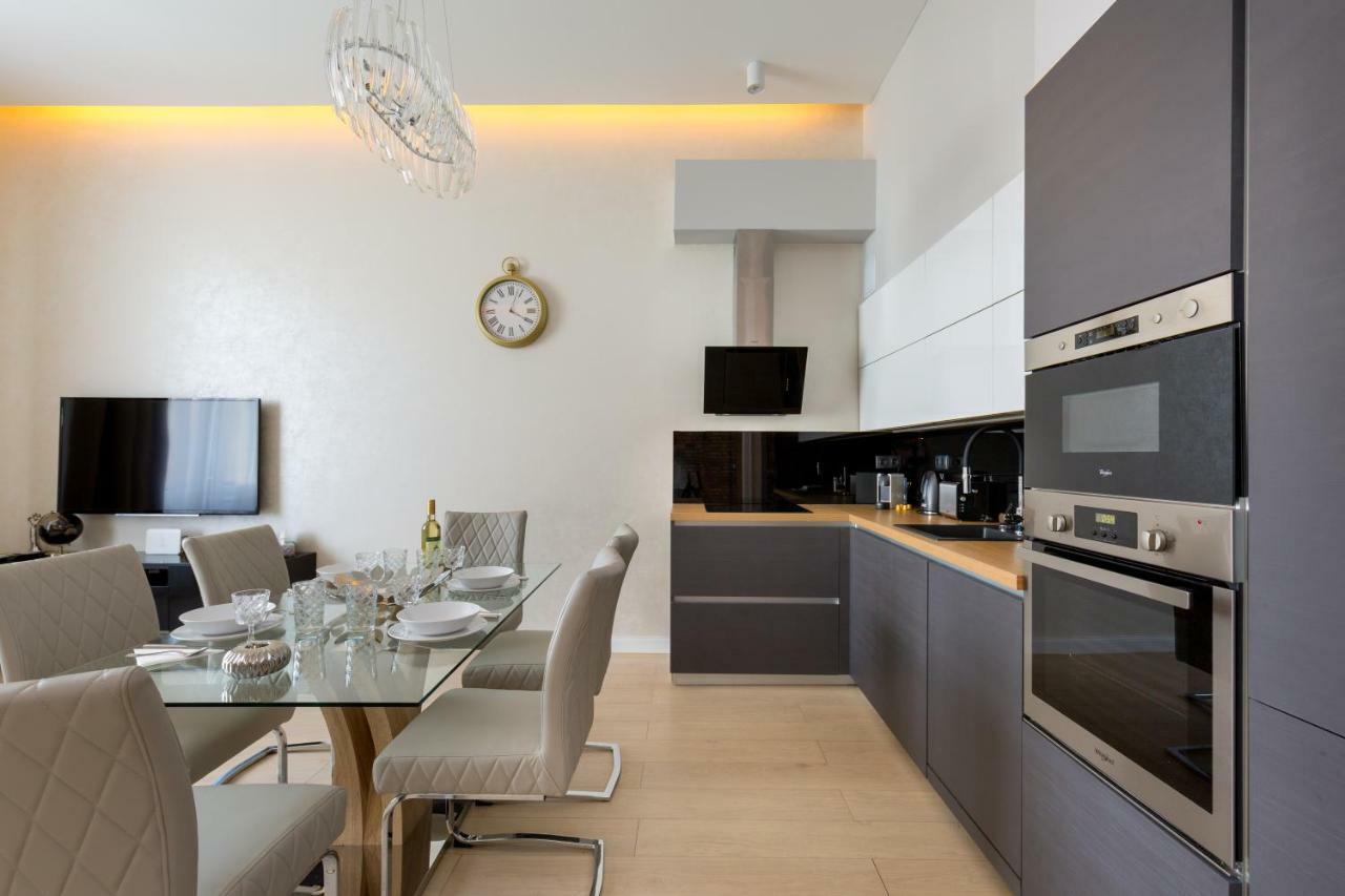 Grand Designer Dream Home In The Center W 3Br/3Bath Budapest Kültér fotó