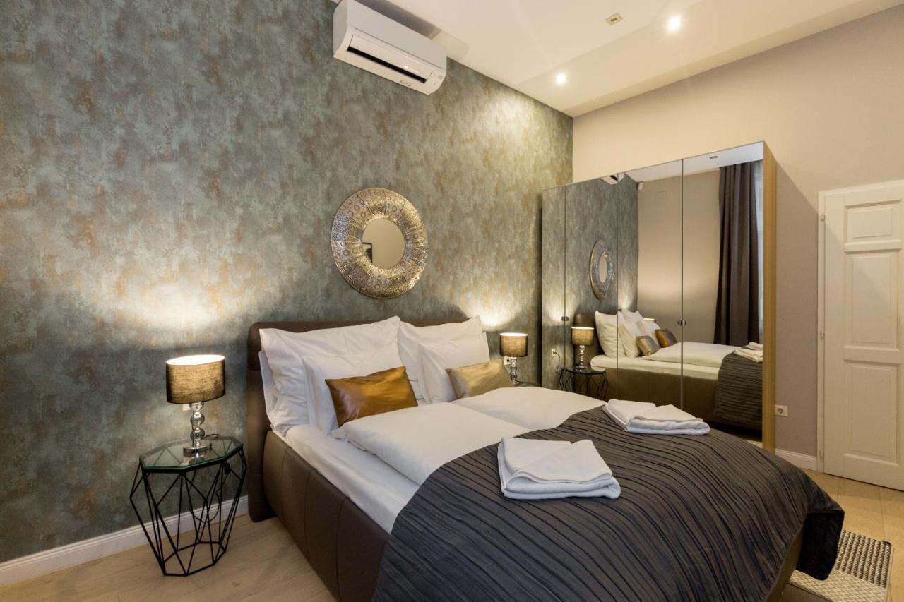 Grand Designer Dream Home In The Center W 3Br/3Bath Budapest Kültér fotó